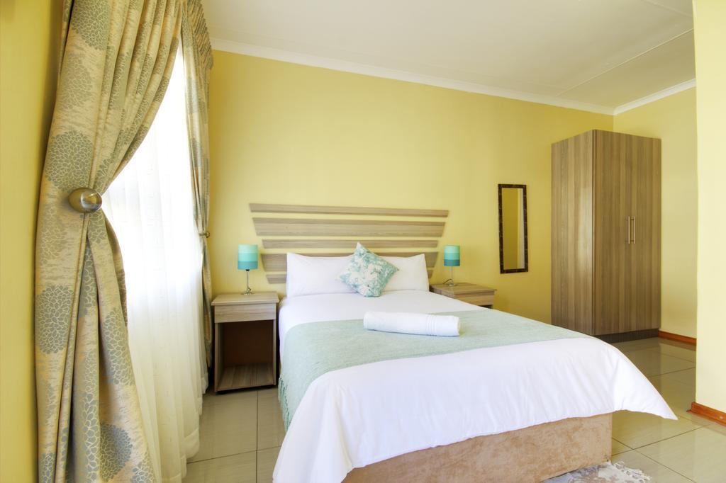Minilitha Lodge Richards Bay Bagian luar foto
