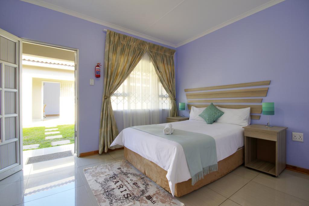 Minilitha Lodge Richards Bay Bagian luar foto